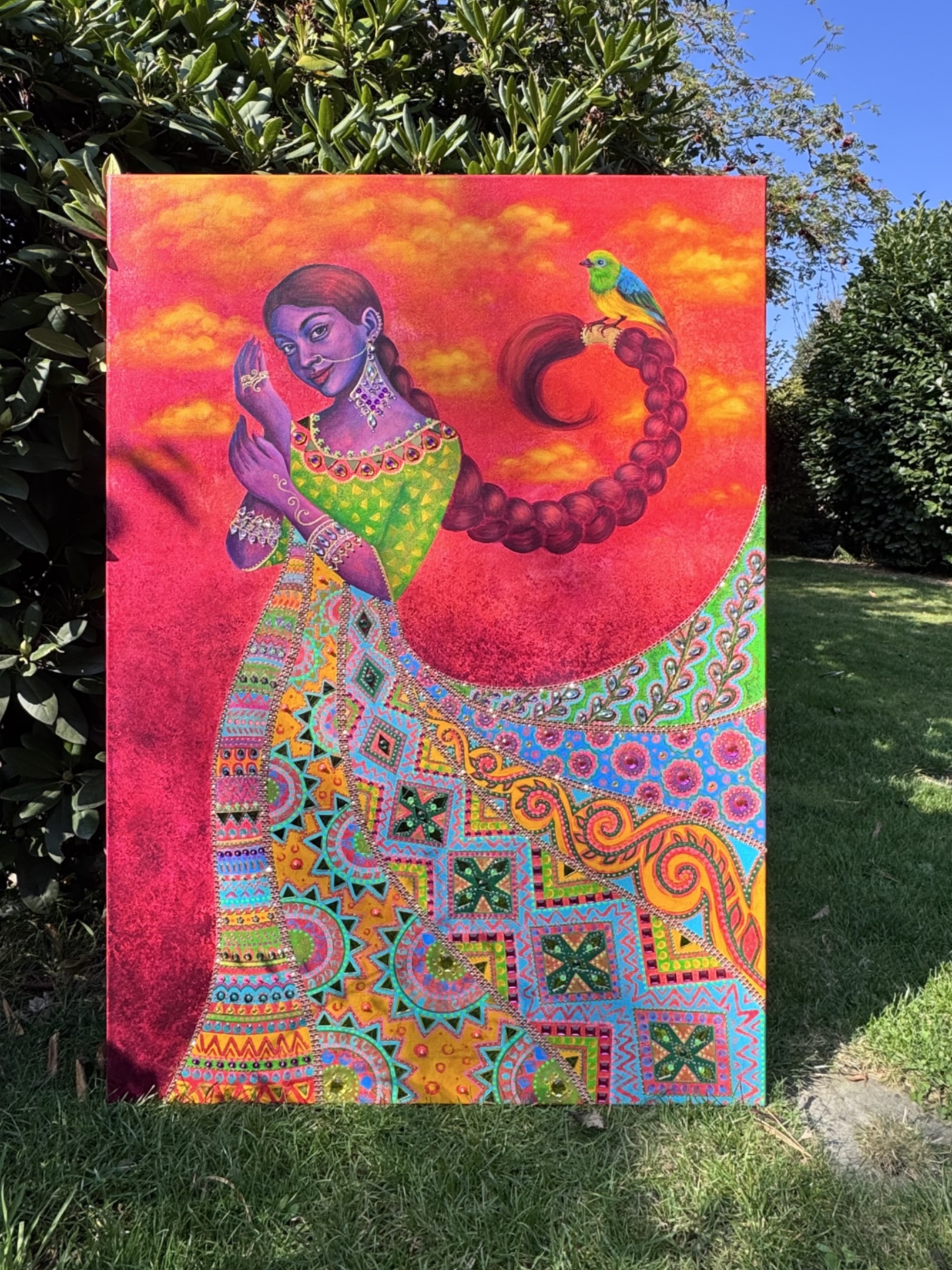 <br/> <br/> <br/> <h3>Caught In The Moment</h3><br/> <h4>Mixed Media on Canvas <br/> ⌀ 70 cm x 100 cm <br/> 2025</h4>  